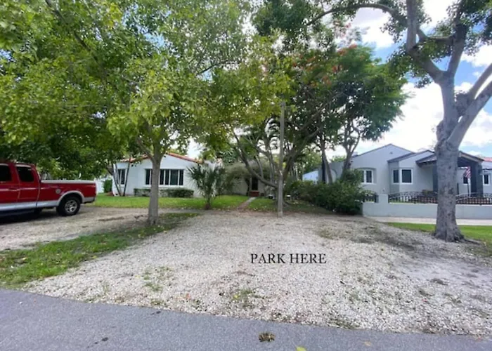 Private Guest House In The Heart Of Miami! Surrounded By Miami\'S Hot Spots!